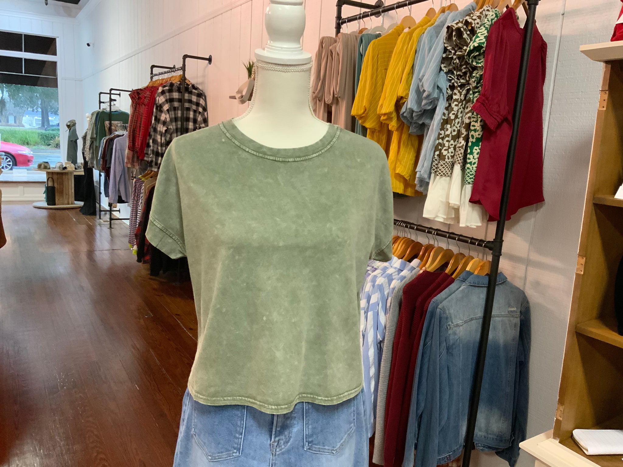 Blu Pepper Round Neck Back Seam Detail Short Sleeve Knit Top