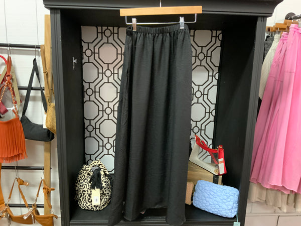 Blu Pepper High Elastic Waste Midi Skirt W/Pockets