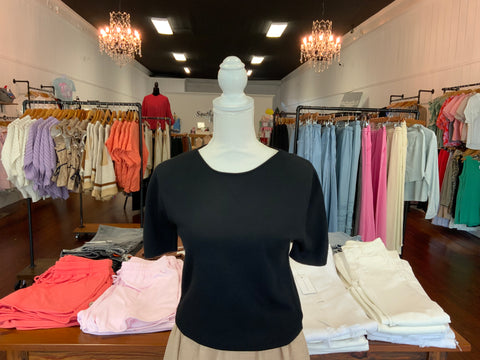 ee:some Solid Round Neck Short Sleeve Sweater Lightweight