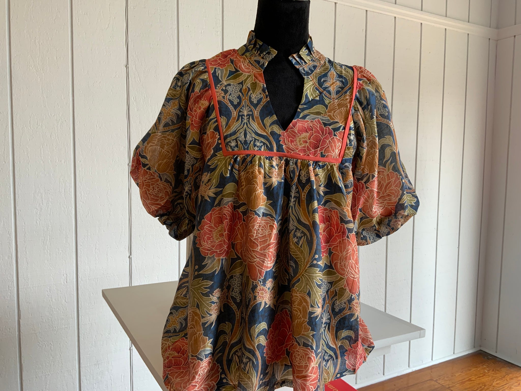 Umgee Floral Puff Sleeve Peasant Blouse