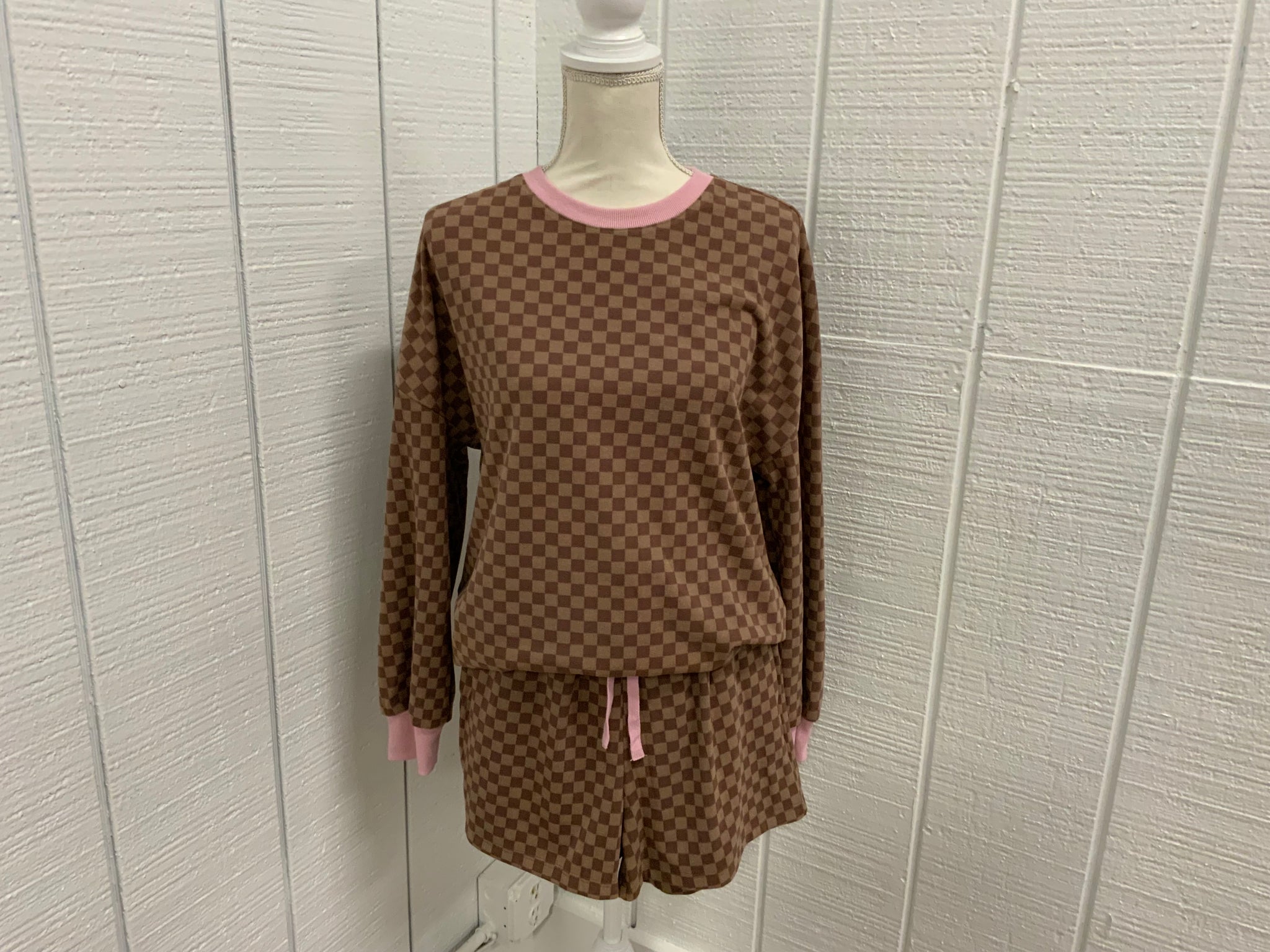 Shying Fashion Checked Long Sleeve Pullover Short Set