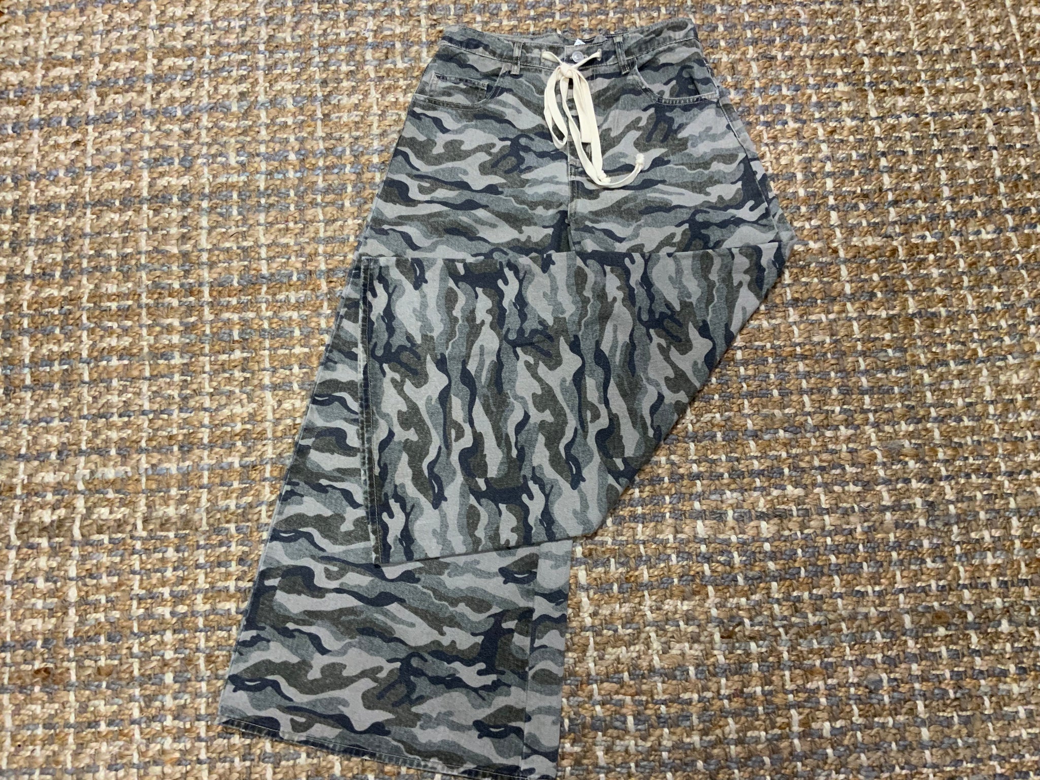 Noa Boa Waist Drawstring Wide Leg Camo Pants